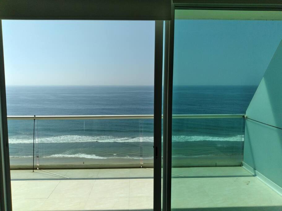 Beautiful 3 Bedroom, Fully Furnished, On The Beach マサトラン エクステリア 写真