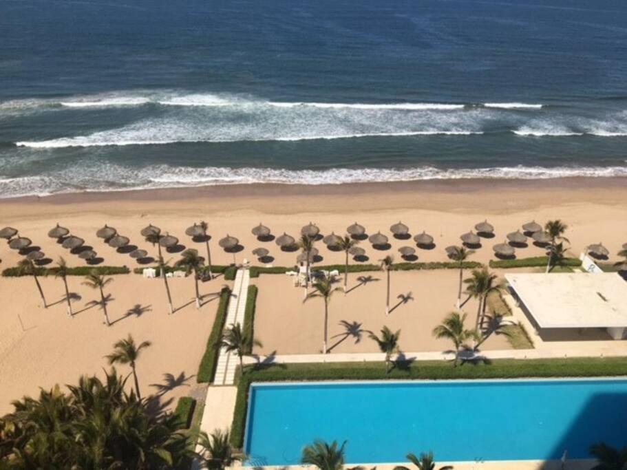 Beautiful 3 Bedroom, Fully Furnished, On The Beach マサトラン エクステリア 写真